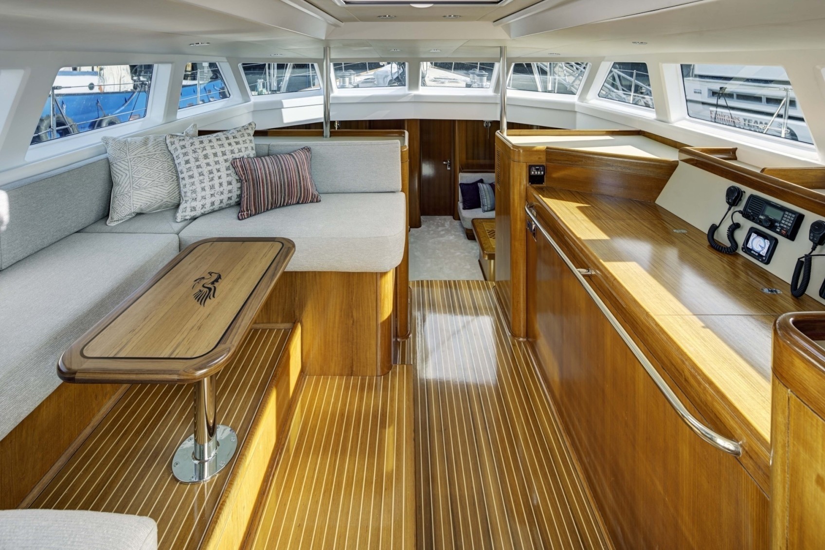 spirit 28 yacht